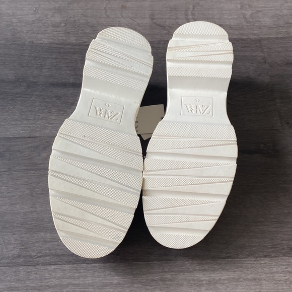 NWT zara low heel lug sole loafers off white - Picture 3 of 3